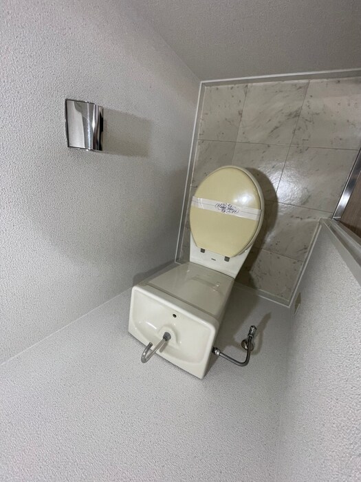 物件内観写真12　(トイレ)