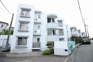 上野西ヒルサイドハイツ外観写真