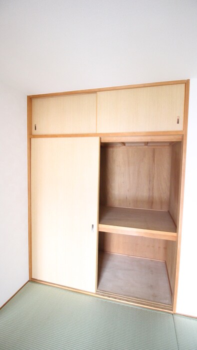 物件内観写真12　(収納)