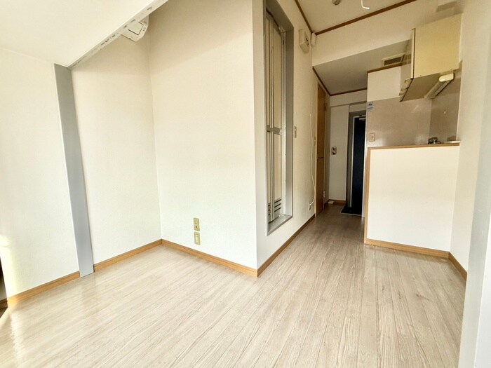 物件内観写真7　(居室)