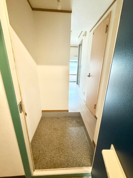 物件内観写真14　(玄関)