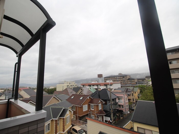 物件内観写真22　(室内からの展望)