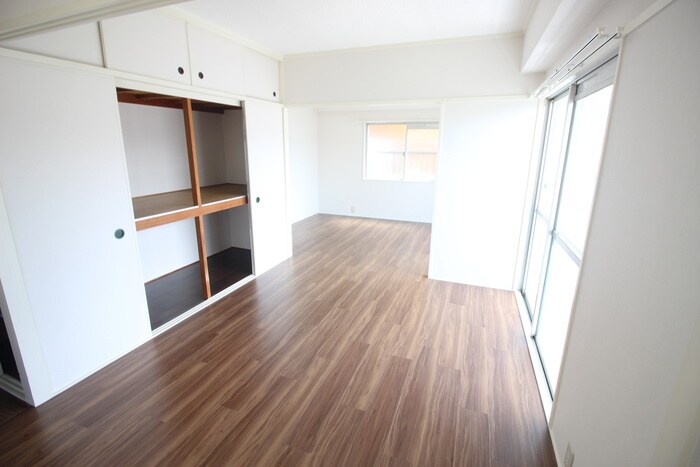 物件内観写真9　(居室)