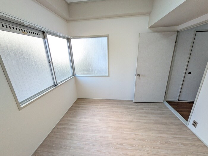 物件内観写真19　(居室)
