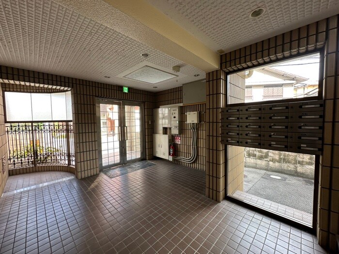 物件外観写真4　(建物設備)