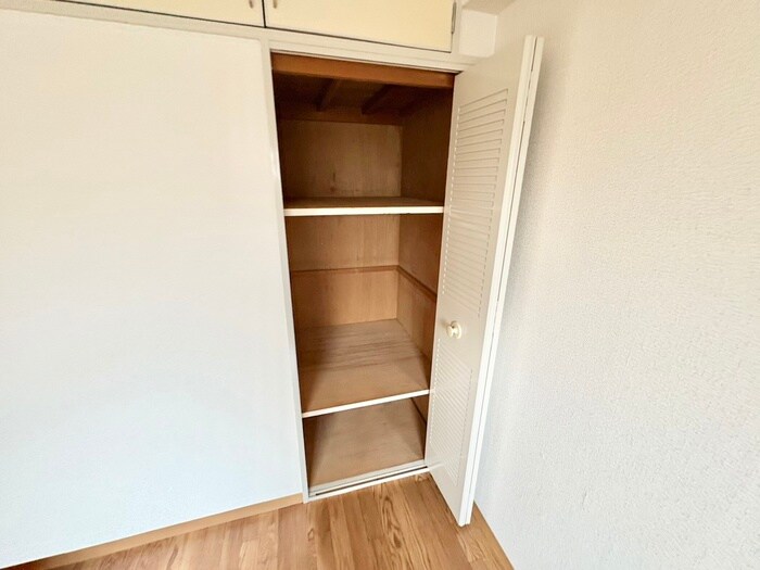 物件内観写真16　(収納)