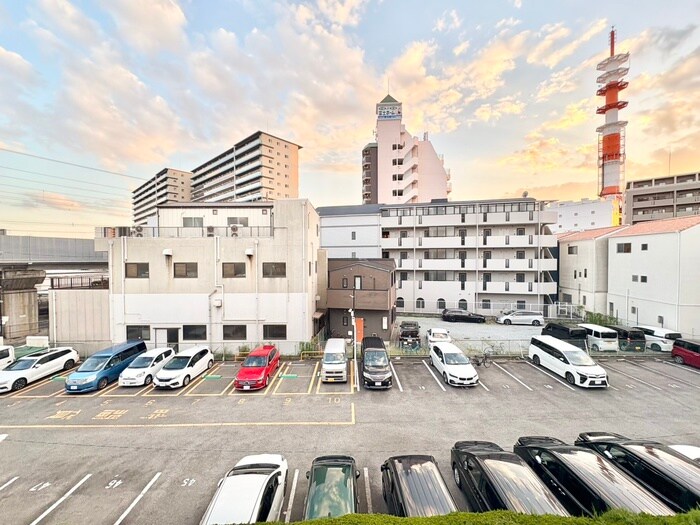 物件内観写真22　(室内からの展望)