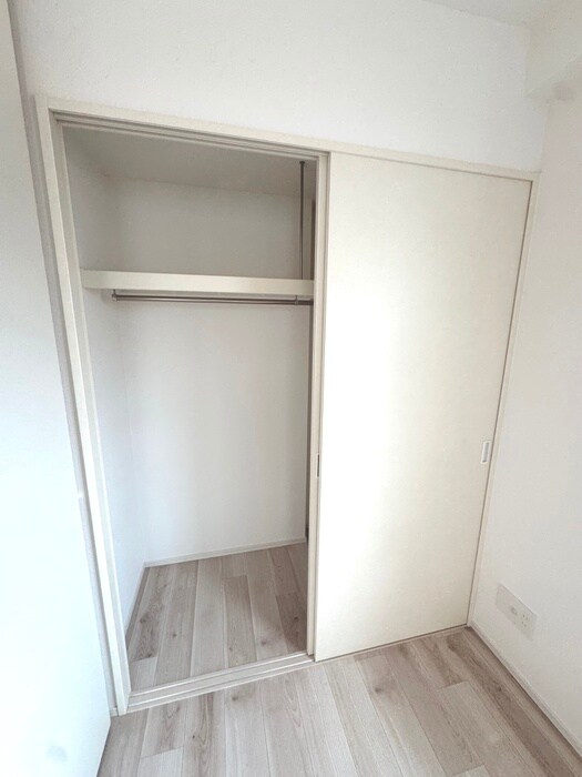 物件内観写真15　(収納)