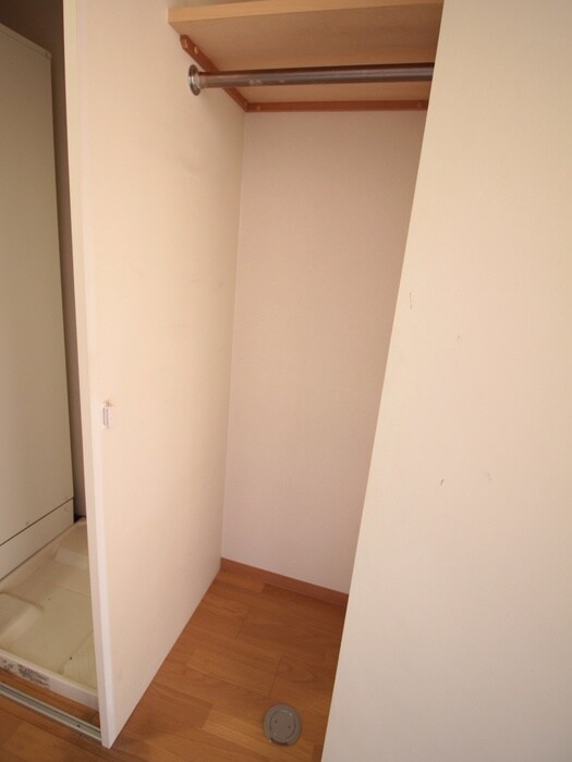 物件内観写真14　(収納)