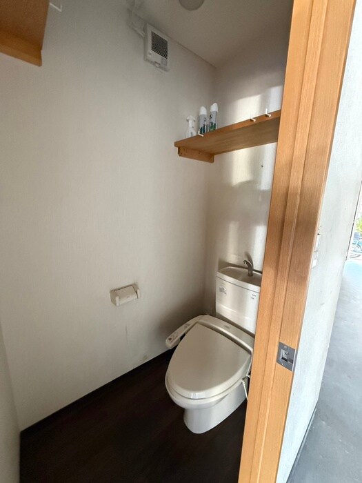 物件内観写真15　(トイレ)