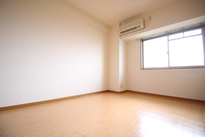 物件内観写真18　(居室)