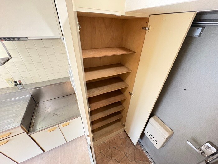 物件内観写真17　(収納)
