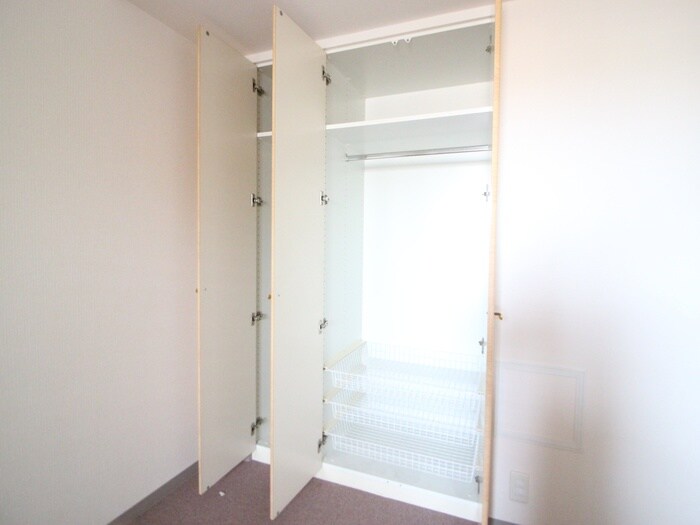 物件内観写真12　(居室)
