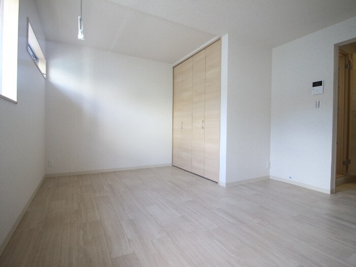 物件内観写真4　(居室)