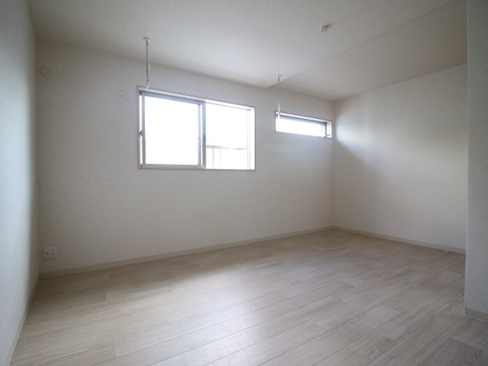 物件内観写真5　(居室)