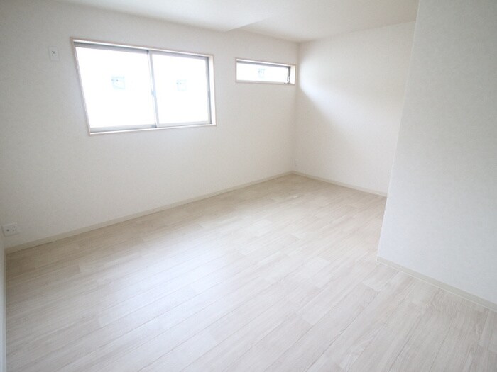 物件内観写真6　(居室)