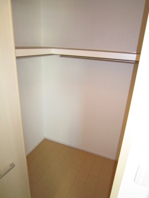 物件内観写真8　(収納)