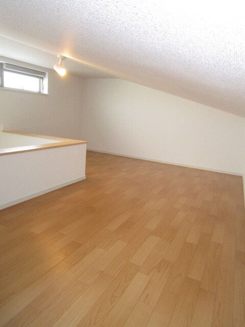 物件内観写真9　(ロフト)