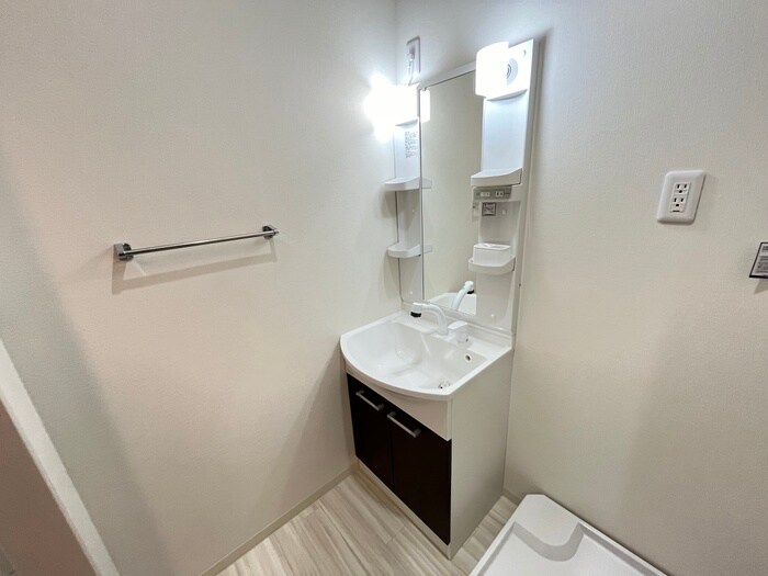 物件内観写真11　(洗面)