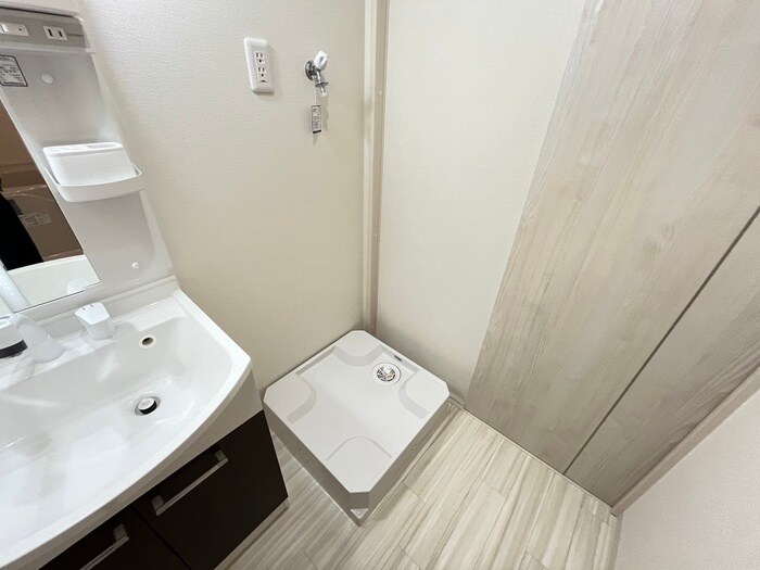 物件内観写真12　(洗濯機置場)