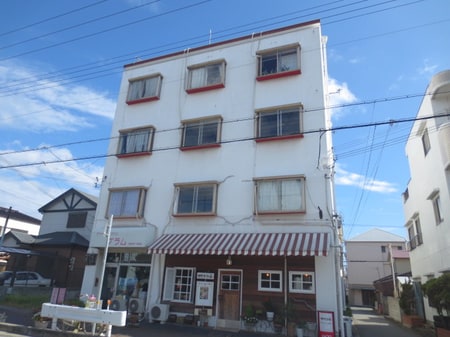 白梅マンション外観写真