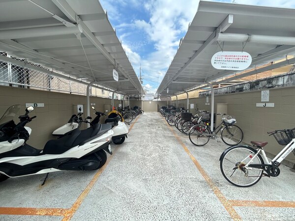 駐輪場