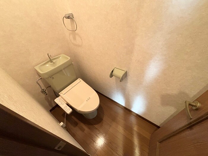 物件内観写真15　(トイレ)