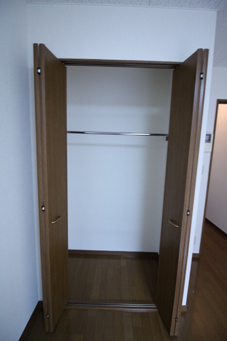 物件内観写真15　(収納)