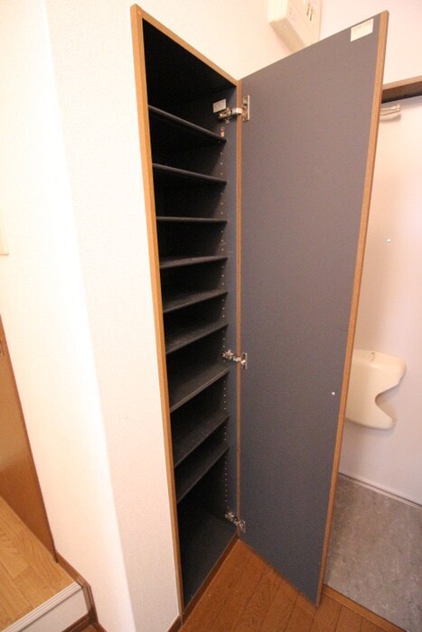 物件内観写真16　(靴箱)