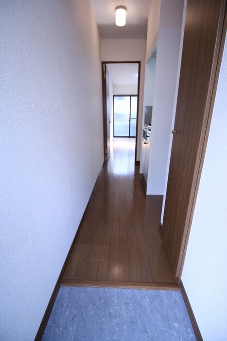 物件内観写真22　(玄関)