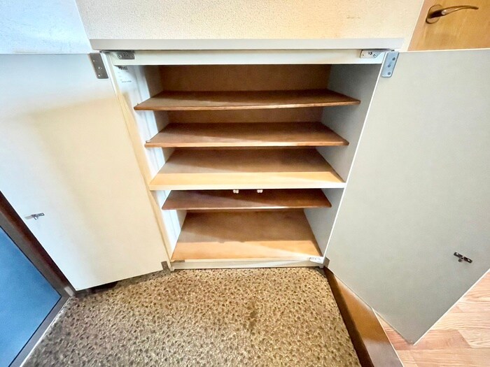物件内観写真16　(靴箱)