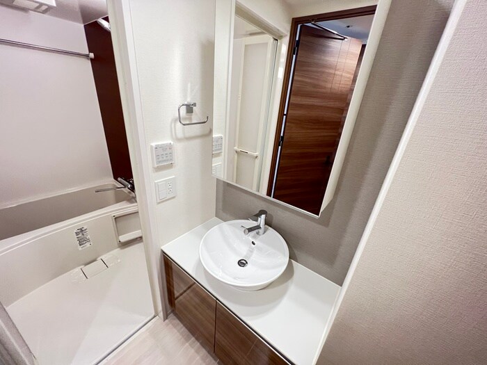 物件内観写真11　(洗面)