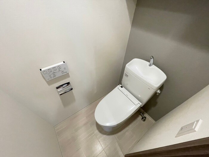 物件内観写真14　(トイレ)