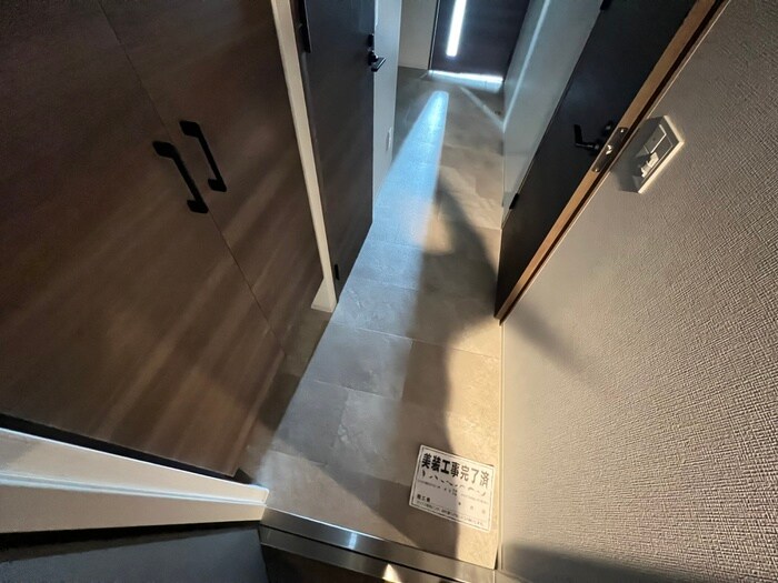 物件内観写真15　(玄関)