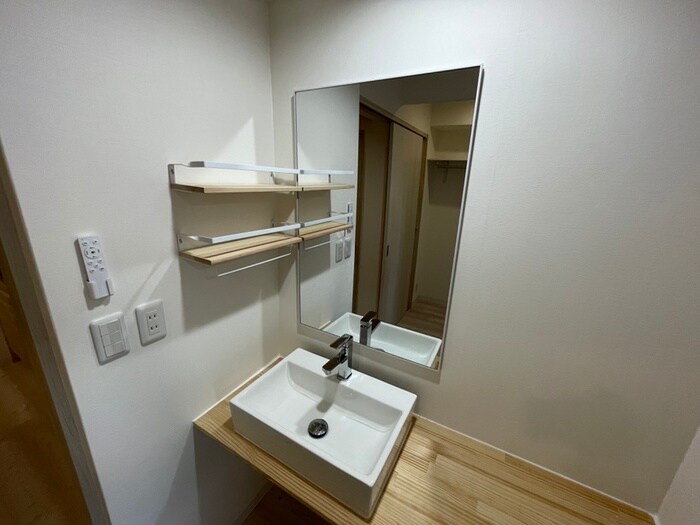 物件内観写真14　(洗面)