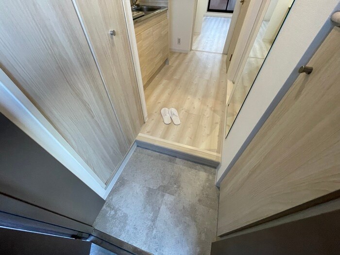 物件内観写真17　(玄関)