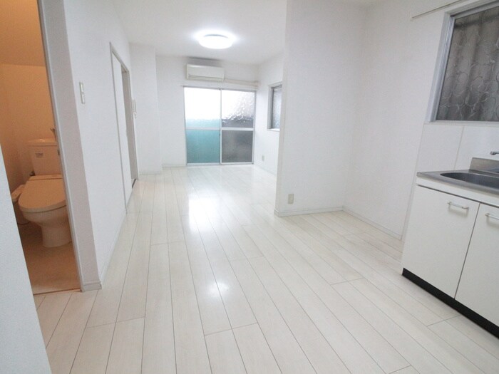 物件内観写真9　(居室)