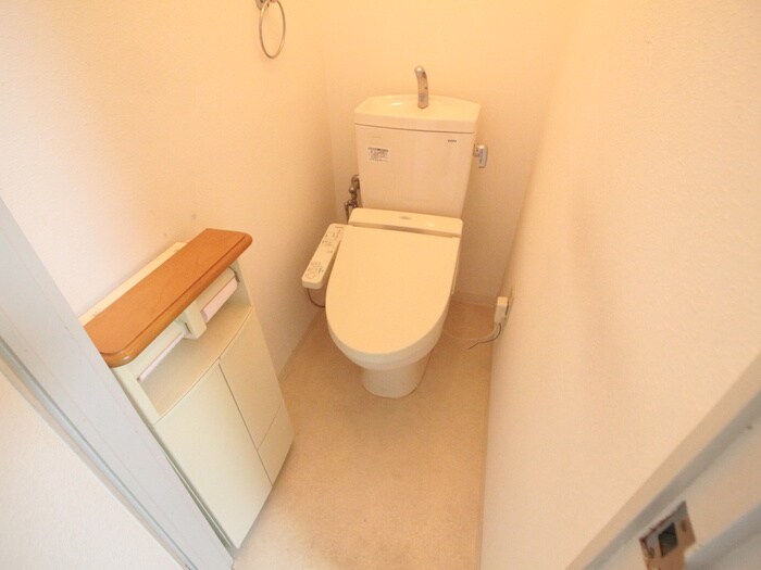 物件内観写真16　(トイレ)