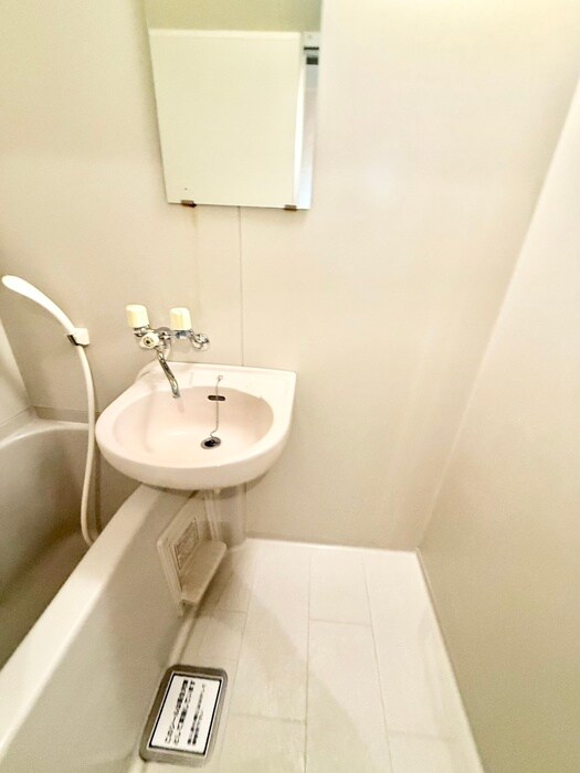 物件内観写真13　(洗面)