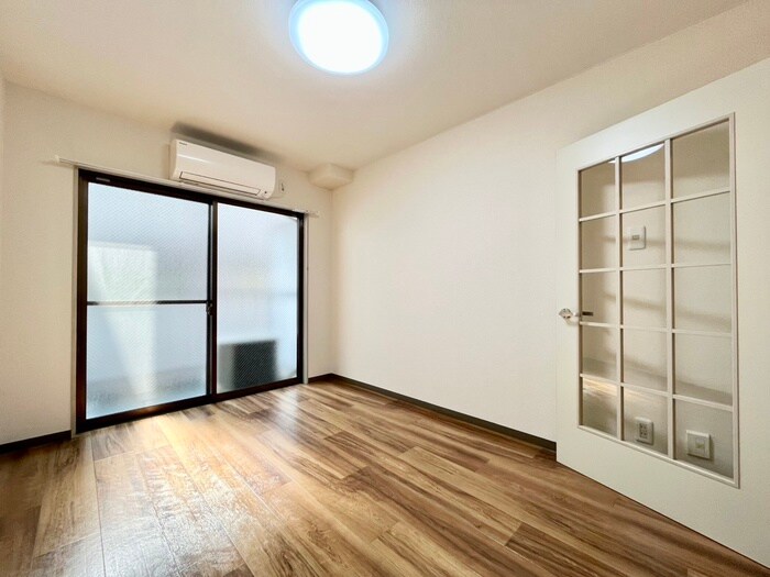 物件内観写真7　(居室)