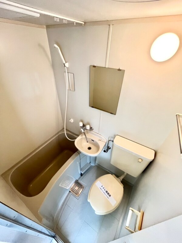 バス／シャワールーム等