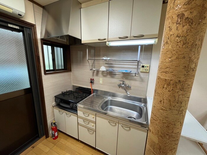 物件内観写真8　(キッチン)