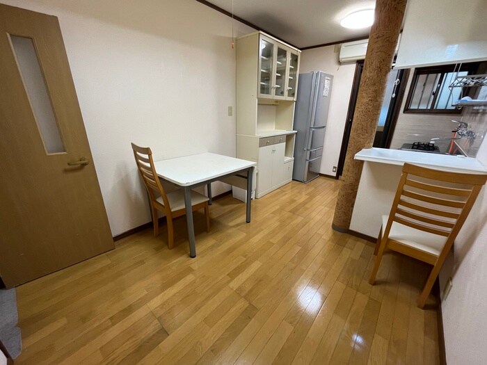 物件内観写真9　(居室)