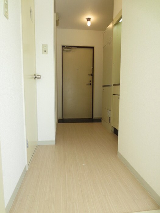 物件内観写真22　(廊下)