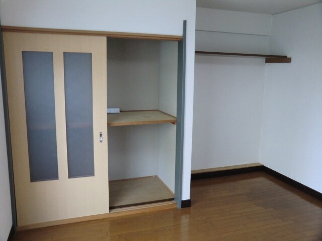 物件内観写真10　(収納)