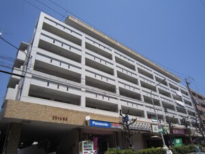 ロワ－ル緑地外観写真