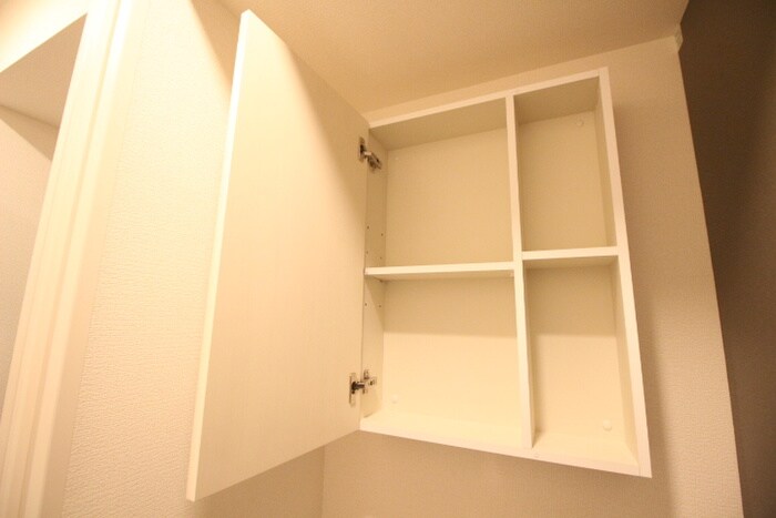 物件内観写真16　(収納)