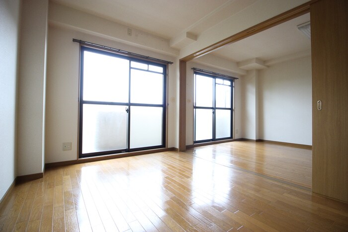 物件内観写真15　(居室)