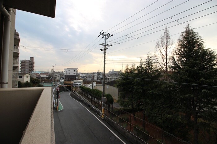 物件内観写真17　(室内からの展望)