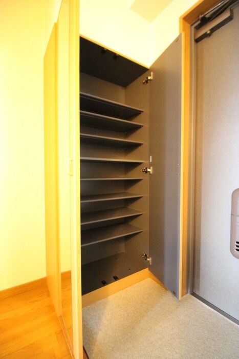 物件内観写真18　(靴箱)